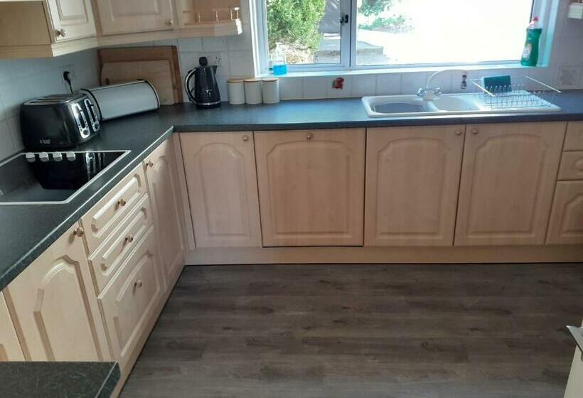 Elmbank Accommodation