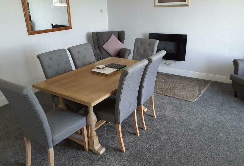 Elmbank Accommodation