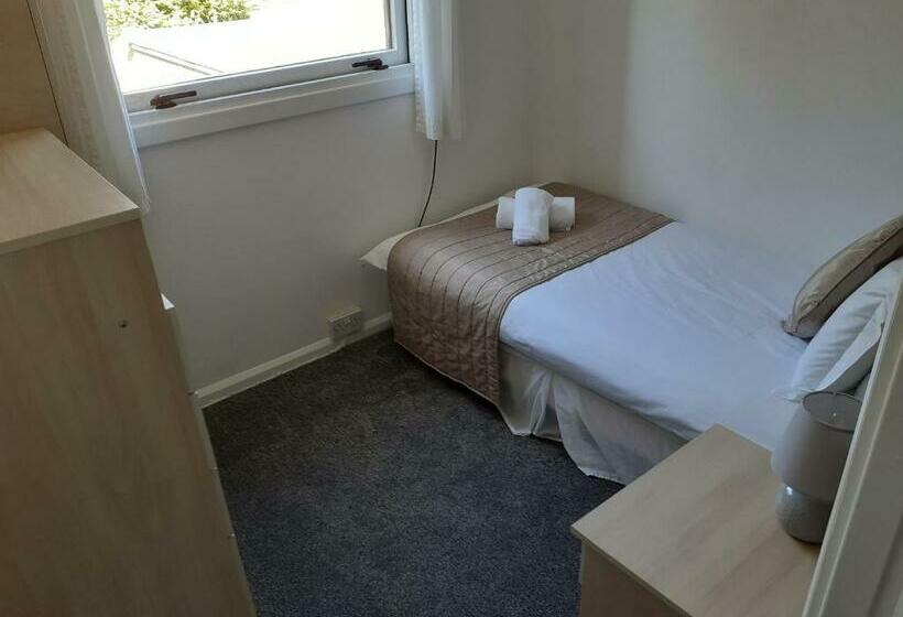 Elmbank Accommodation