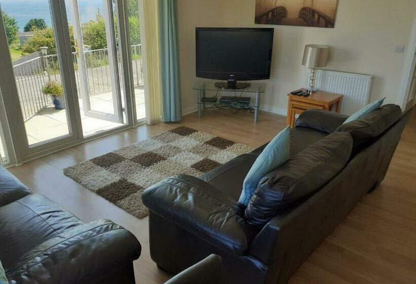 Elmbank Accommodation