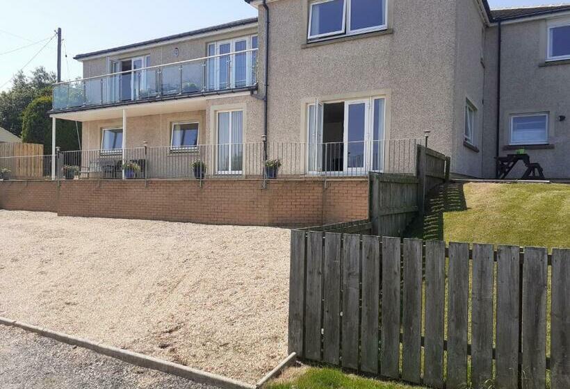 Elmbank Accommodation