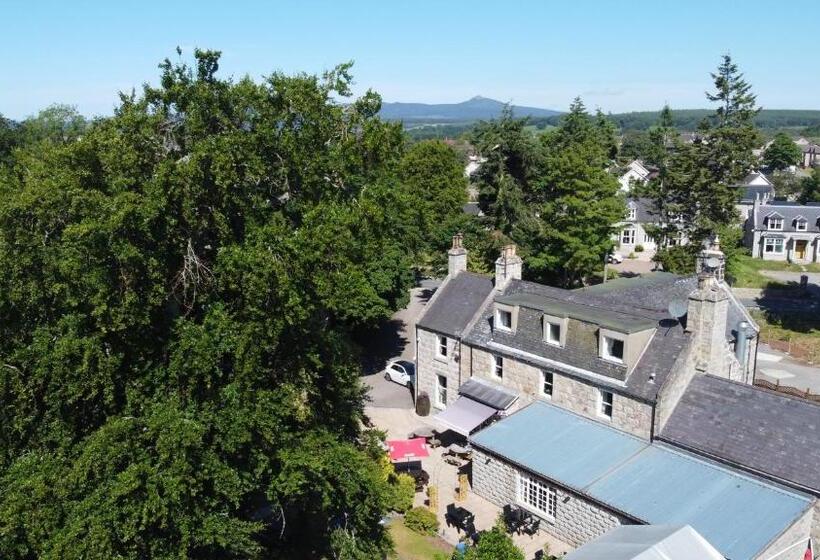 簡易ホテル Bennachie Lodge Hotel In Kemnay