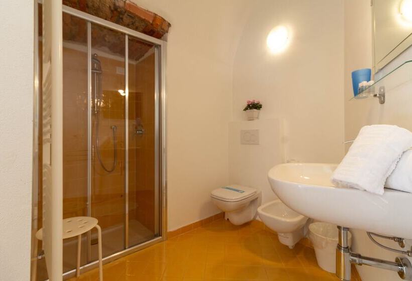 簡易ホテル Mamma Ciccia