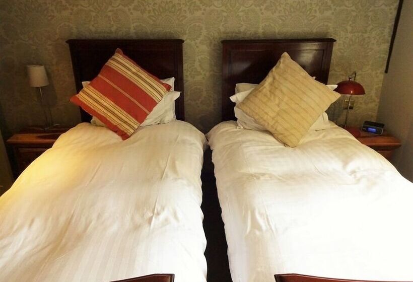 客栈  The Cross Keys