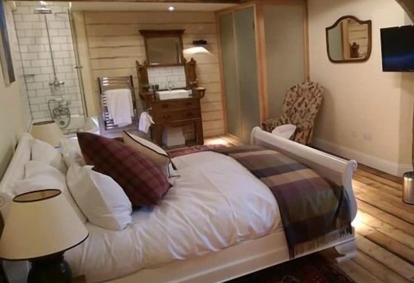 客栈  The Cross Keys