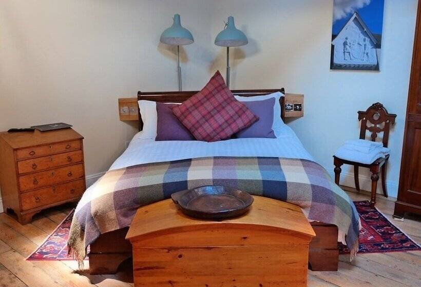 客栈  The Cross Keys