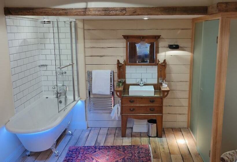 客栈  The Cross Keys