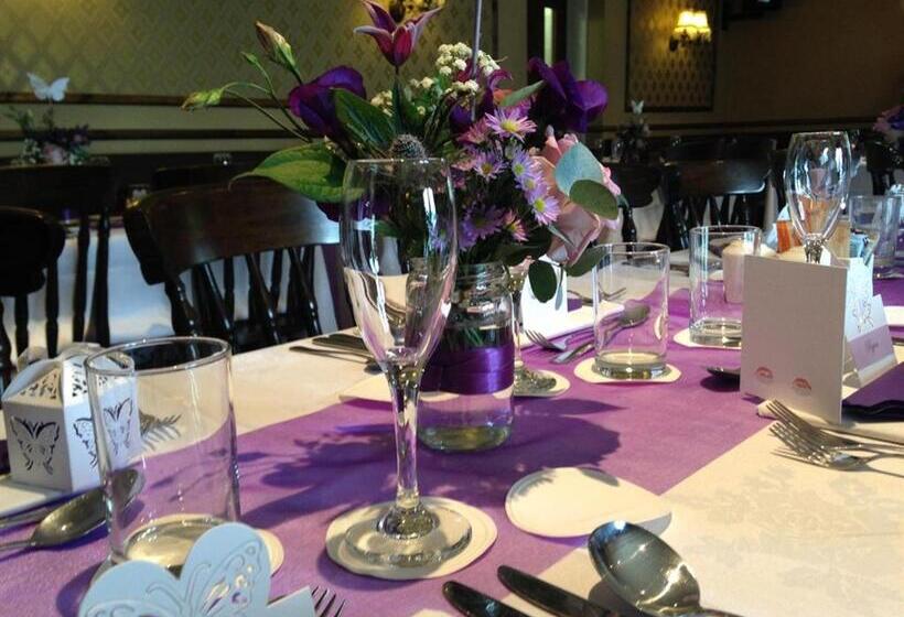 פונדק The Golf Tavern