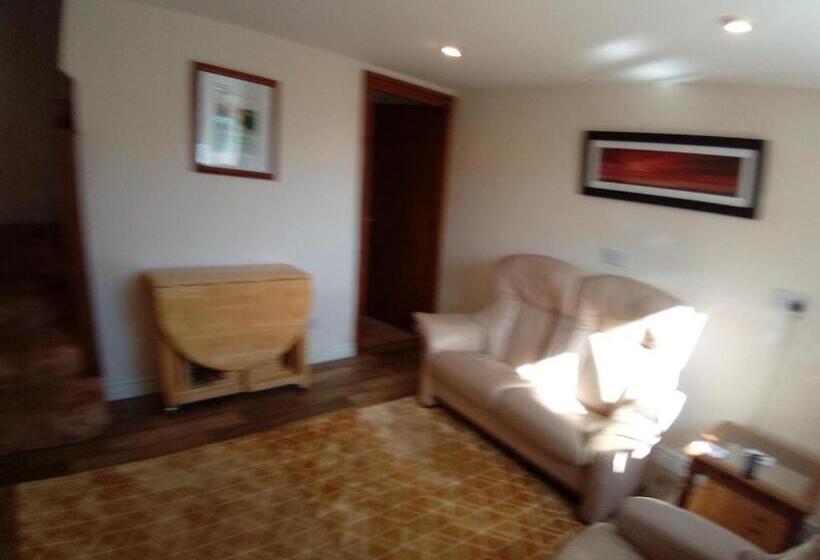 客栈  The Red Lion