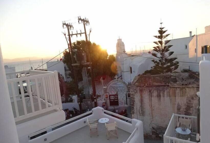 ホテル Naxos Anassa Suites