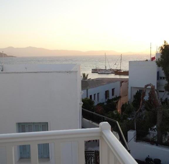 ホテル Naxos Anassa Suites