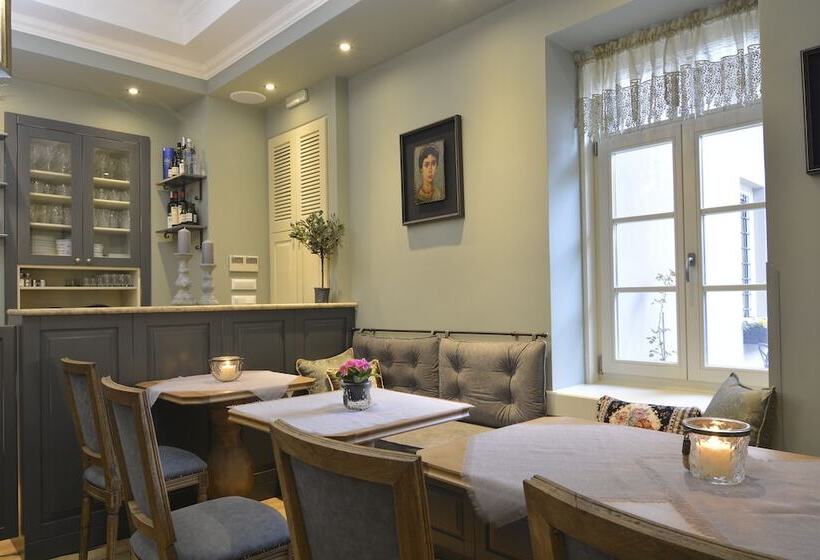 בית מלון כפרי Antique