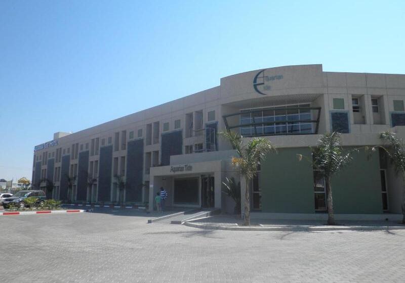 ホテル Aquarian Tide