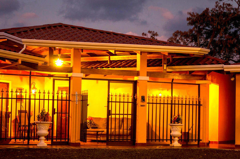 فندق Barons Resort