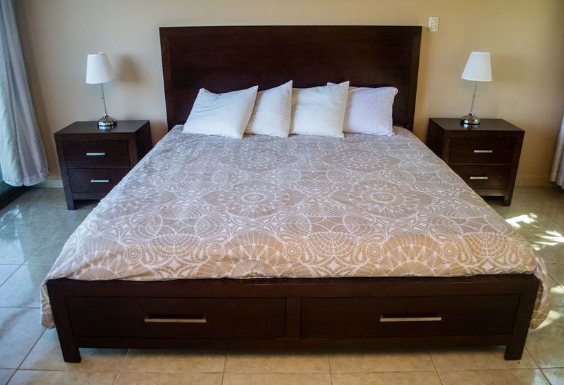 فندق Barons Resort