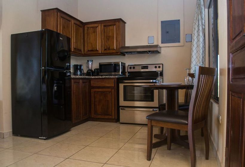 فندق Barons Resort