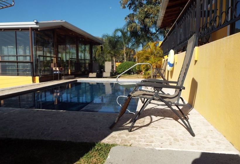 فندق Barons Resort