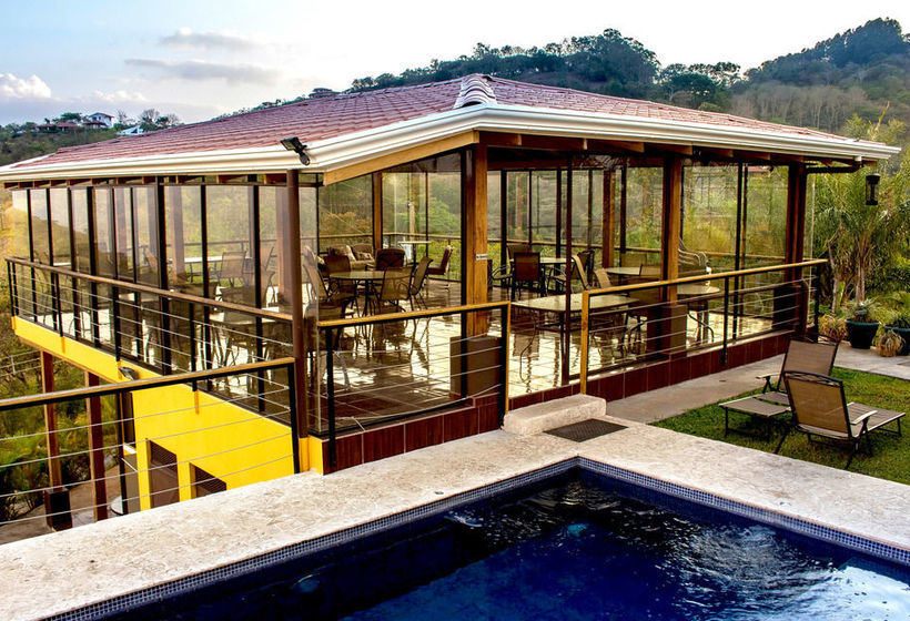 فندق Barons Resort