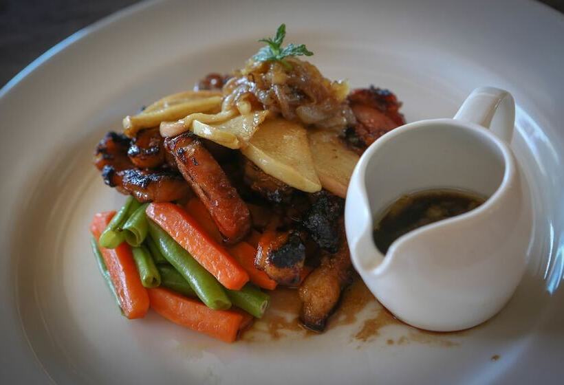 هتل Coron Soleil Garden Resort