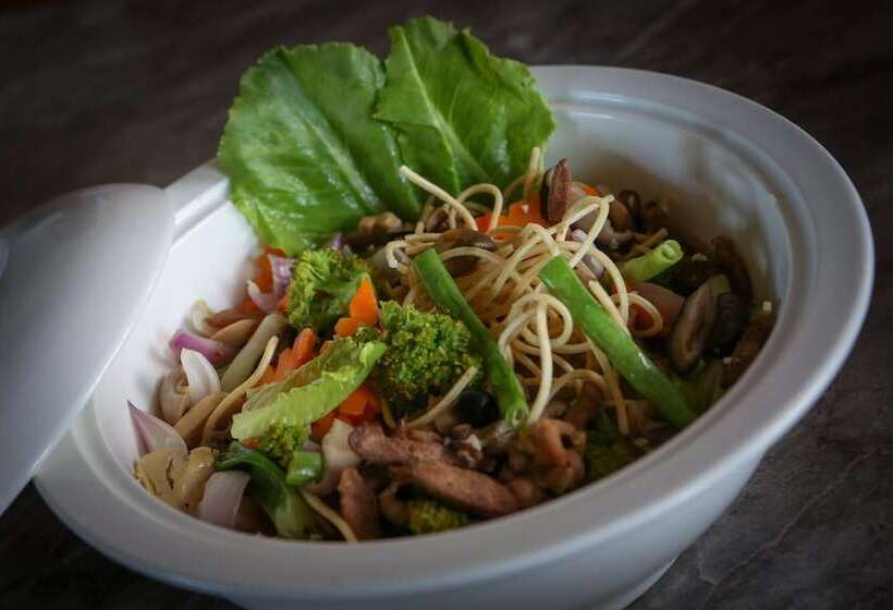 هتل Coron Soleil Garden Resort