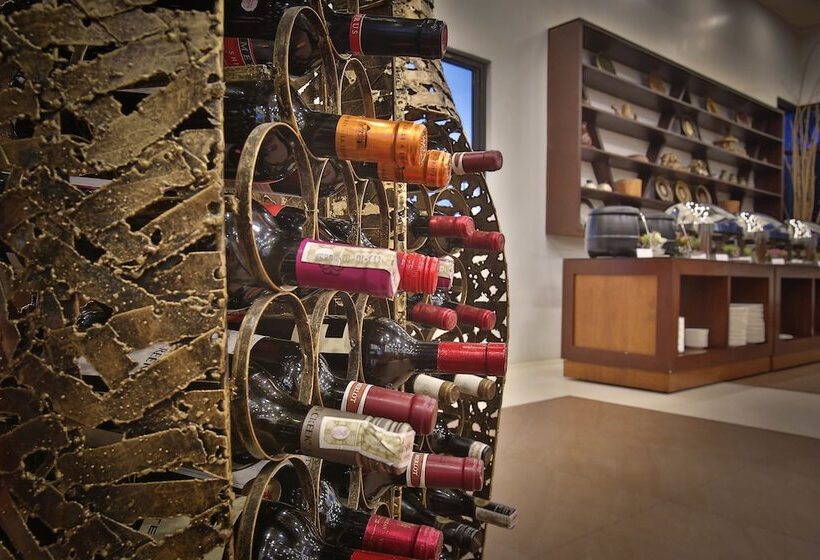 هتل Coron Soleil Garden Resort