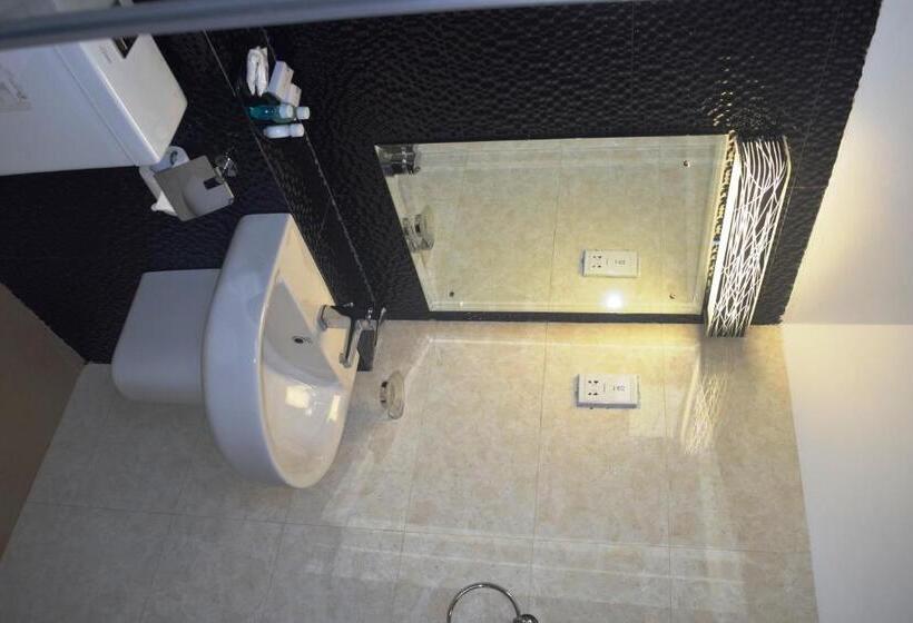 Отель Daffodil S