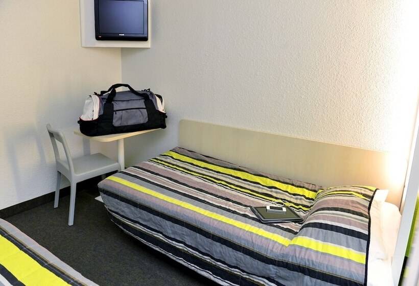 Отель F1 Evreux Sud