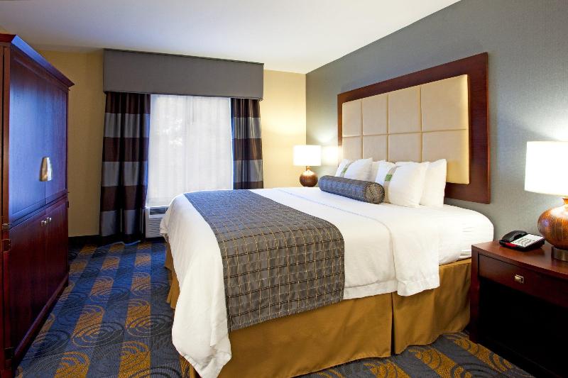 فندق Fairfield Inn & Suites By Marriott Atlanta Stockbridge