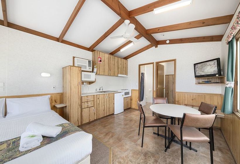 בית מלון כפרי Benalla Tourist Park