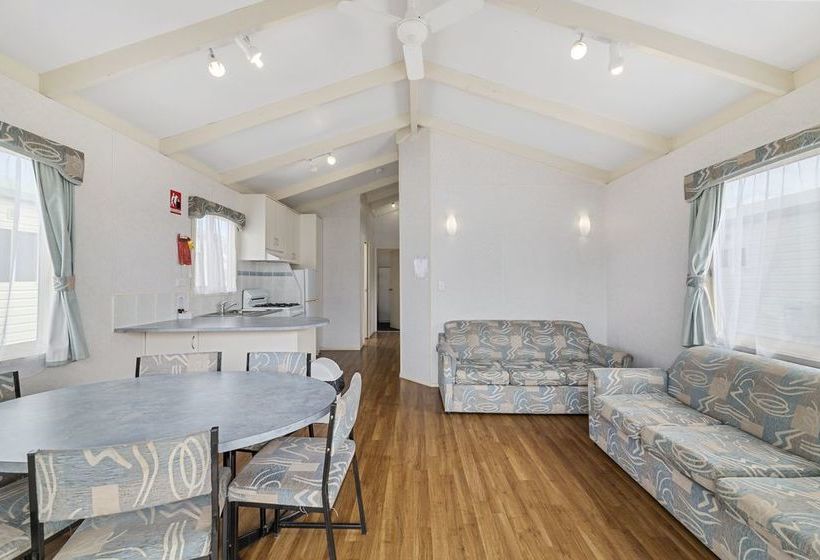 בית מלון כפרי Benalla Tourist Park