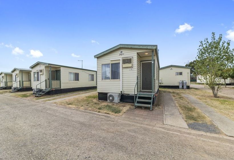 فندق Benalla Tourist Park