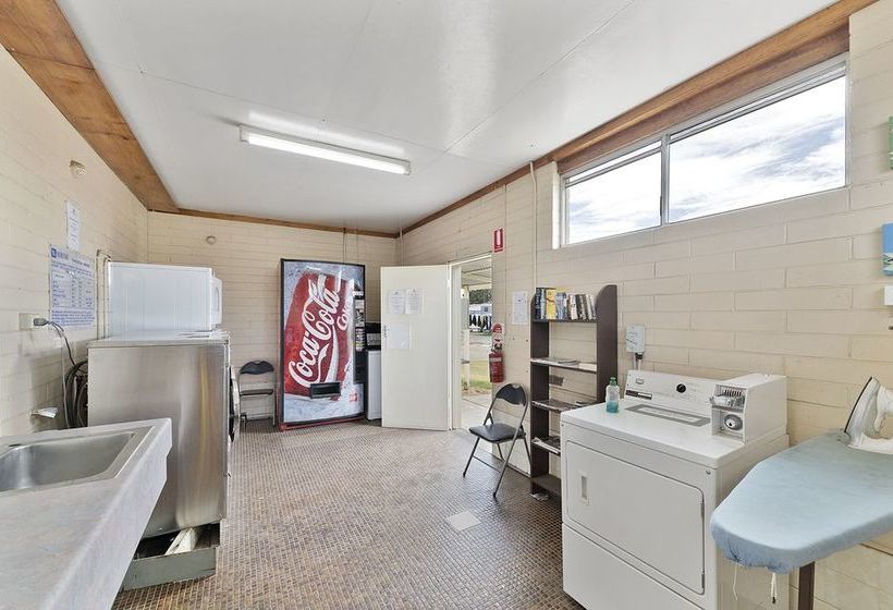 בית מלון כפרי Benalla Tourist Park