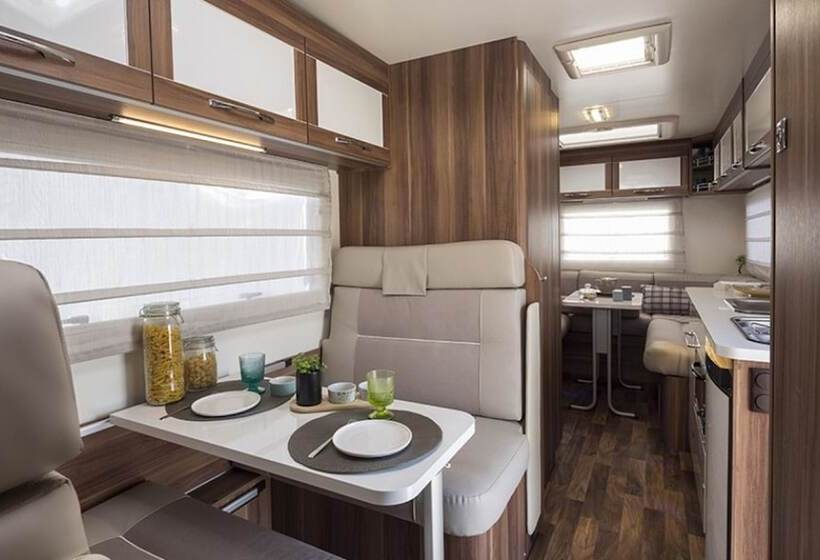 Отель Go Outdoors Motor Home Caravan Park