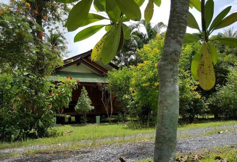 ホテル Happy Resort