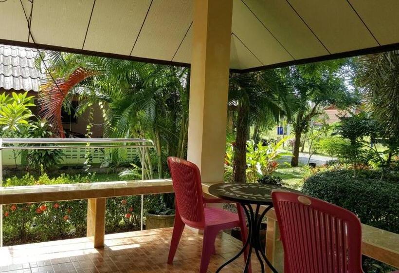 ホテル Happy Resort