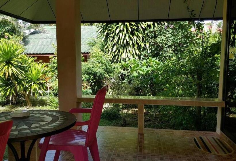 ホテル Happy Resort