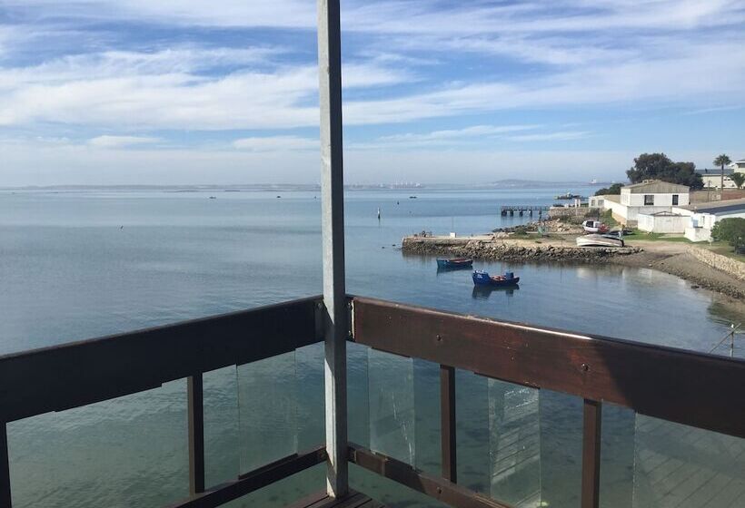 בית מלון כפרי Hoedjiesbaai