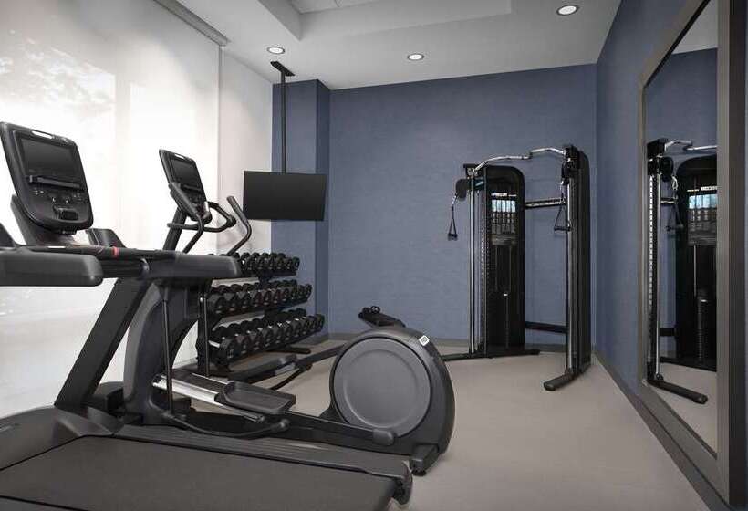 هتل Home2 Suites By Hilton Eugene Downtown University Area