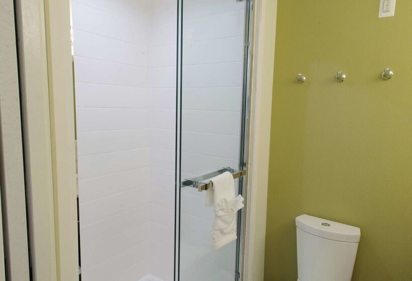 Отель Home2 Suites By Hilton Portland