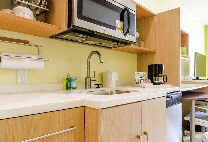 Отель Home2 Suites By Hilton Portland