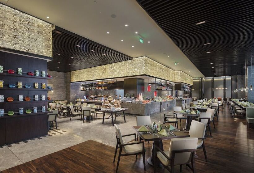 Hualuxe Hotels & Resorts Zhangjiakou, An Ihg