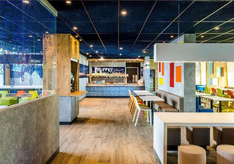 בית מלון כפרי Ibis Budget Saint Quentin Yvelines   Vélodrome