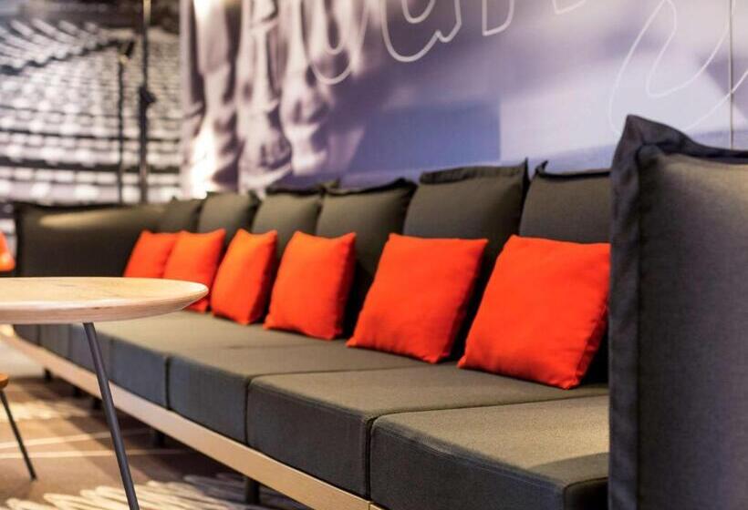 בית מלון כפרי Ibis Saint Quentin En Yvelines Velodrome