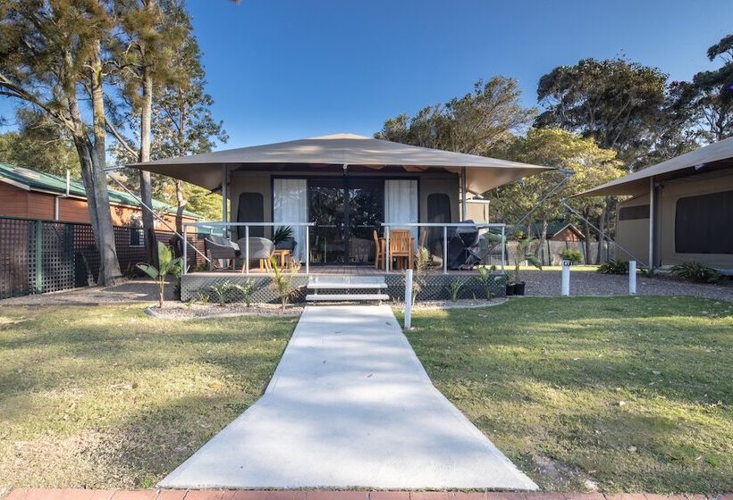 בית מלון כפרי Nrma Broulee Holiday Park