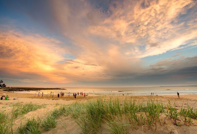 בית מלון כפרי Nrma Broulee Holiday Park