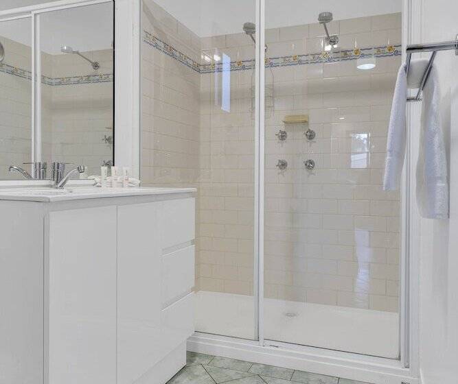 בית מלון כפרי Nrma Broulee Holiday Park