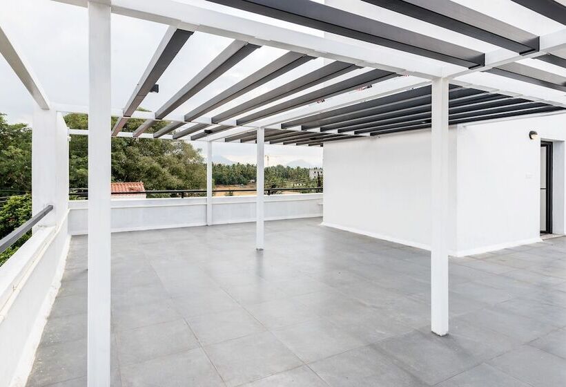 Itsy Hotels Corner Stay