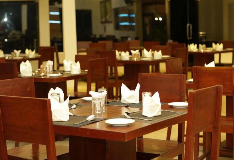 Отель Jade Green Hambantota