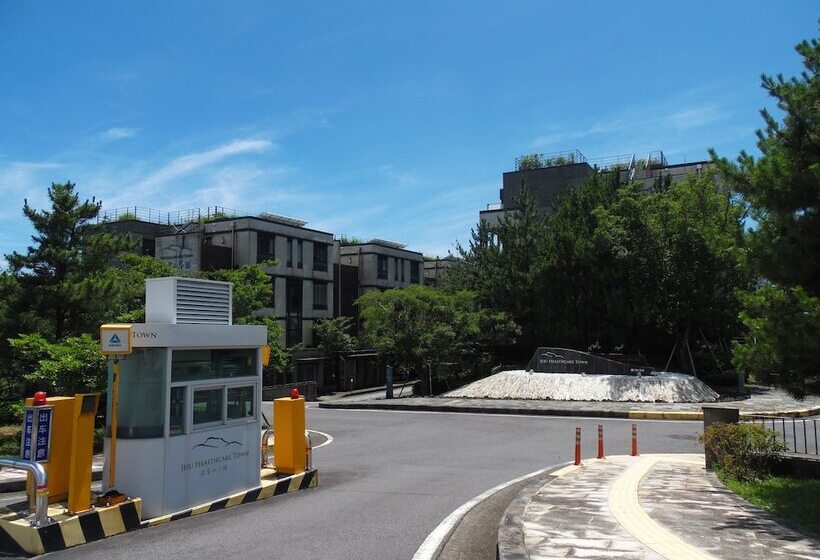 בית מלון כפרי Healthcare Town Resort