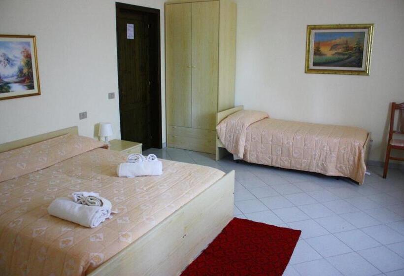 בית מלון כפרי La Pineta